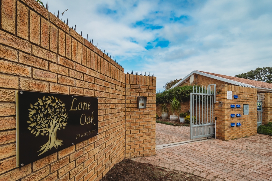 2 Bedroom Property for Sale in Bodorp Western Cape